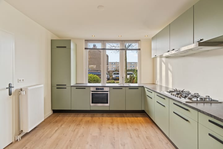 Photo 13 of Dr. Hadriaan van Neslaan 80