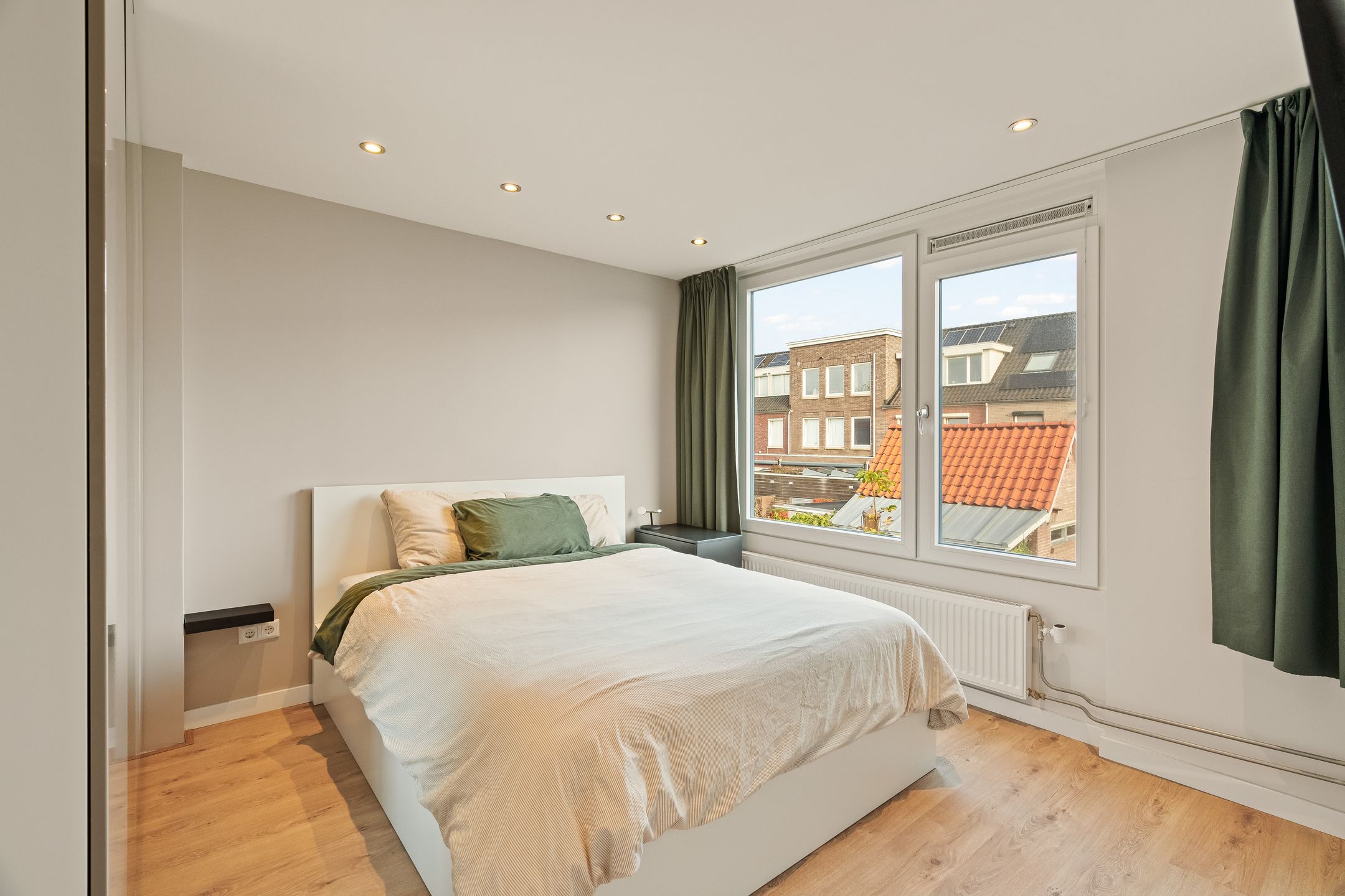 Foto 21 van Dr. Hadriaan van Neslaan 80