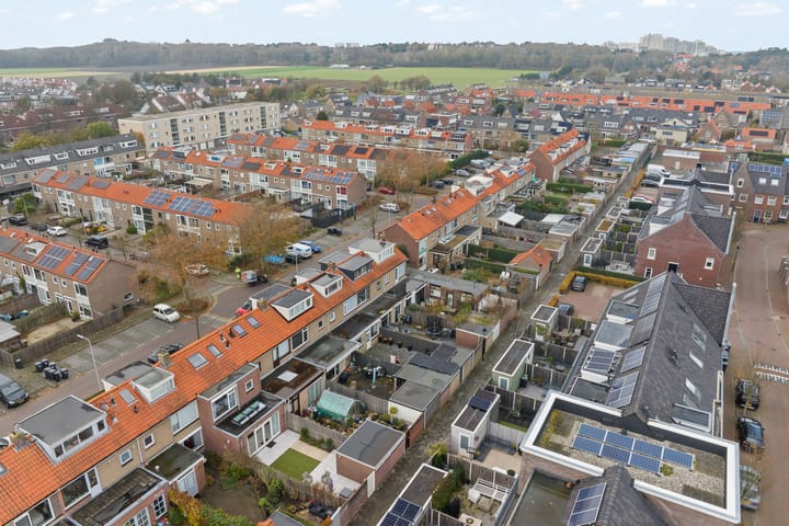 Photo 36 of Dr. Hadriaan van Neslaan 86