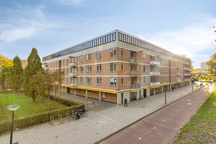 Photo 2 of Haardstee 176