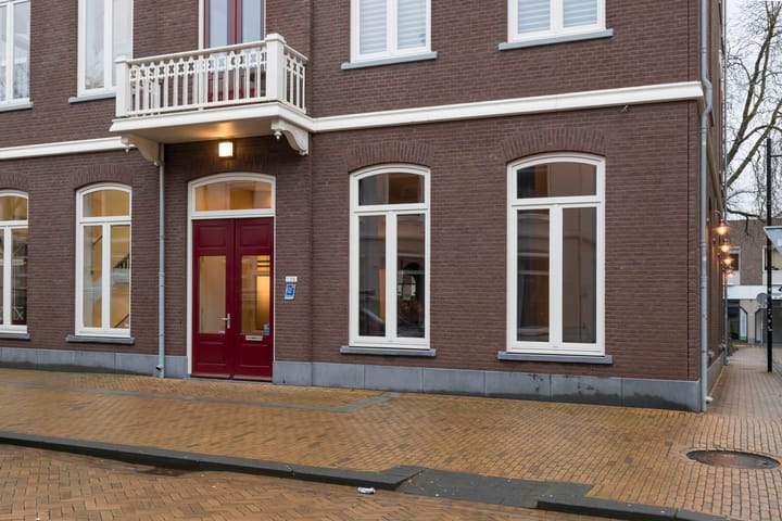 Burgemeester van Nispenstraat 1-08, Doetinchem