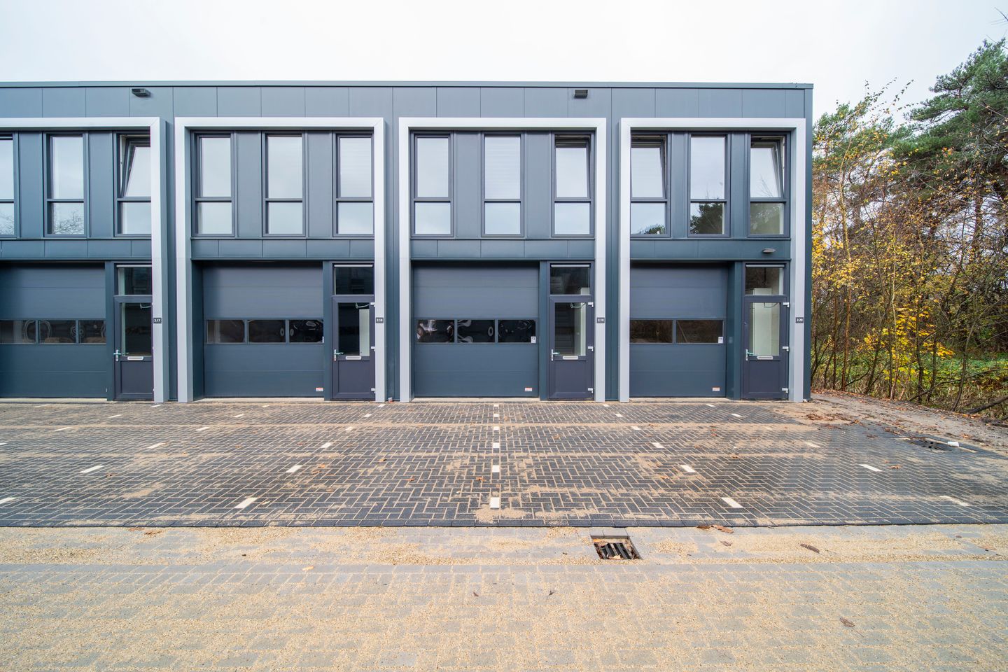 View photo 1 of Jellinghausstraat 2-19