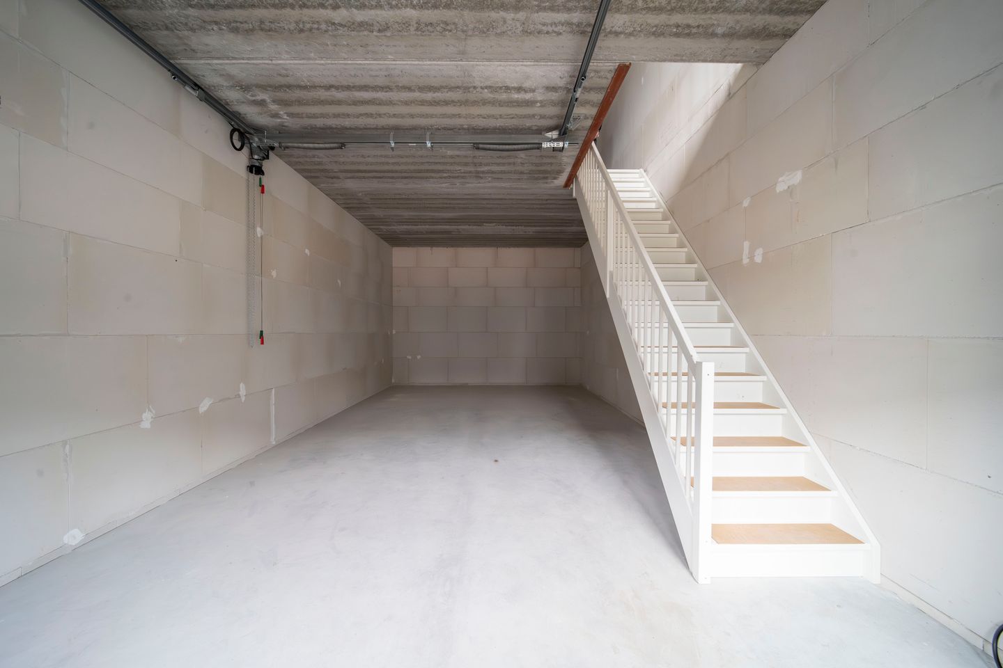 View photo 4 of Jellinghausstraat 2-19