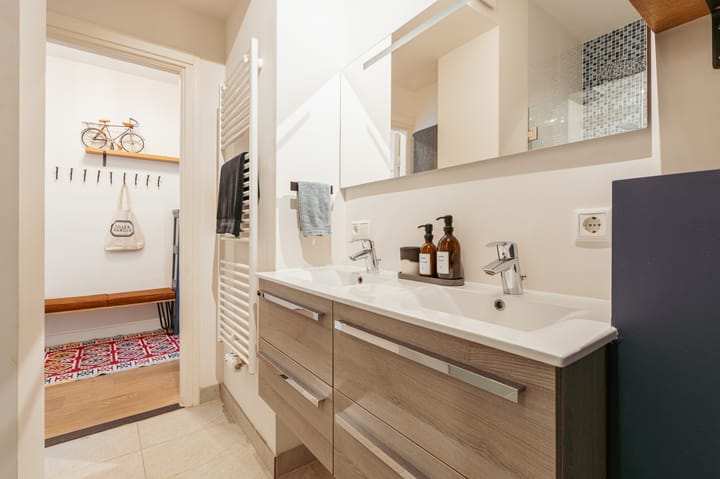 Photo 20 of Kostverlorenstraat 2-1