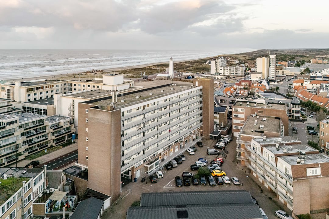 Photo 2 of Parallel Boulevard 278