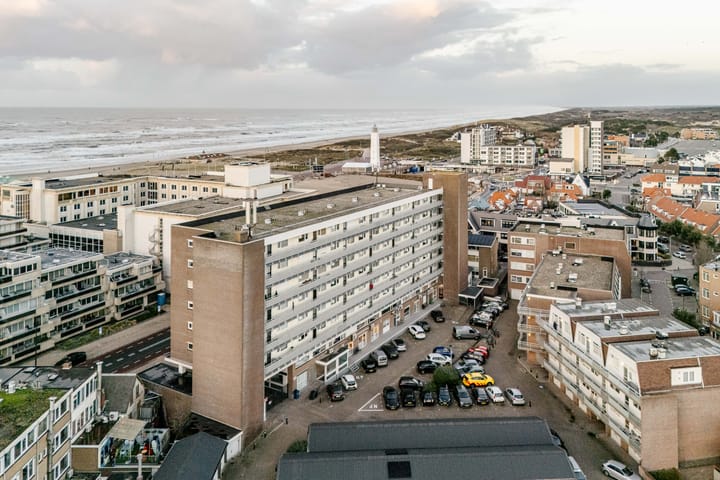 Photo 2 of Parallel Boulevard 278