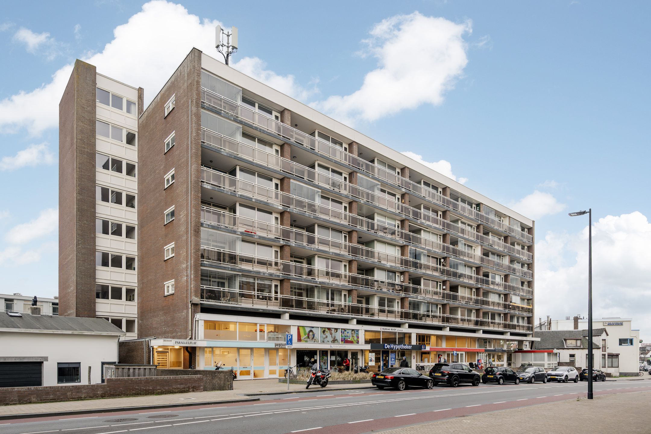 Photo 3 of Parallel Boulevard 278