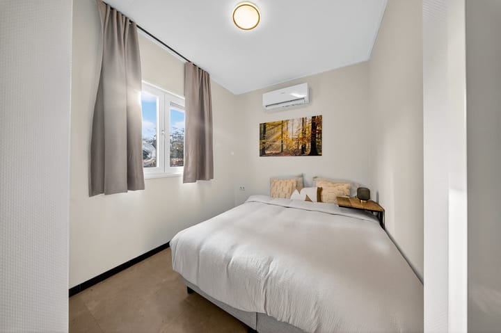 Foto 6 van Pipeluurseweg 8-607