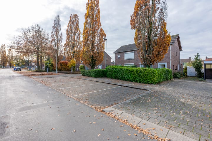 Photo 26 of Burgemeester Beckersstraat 16