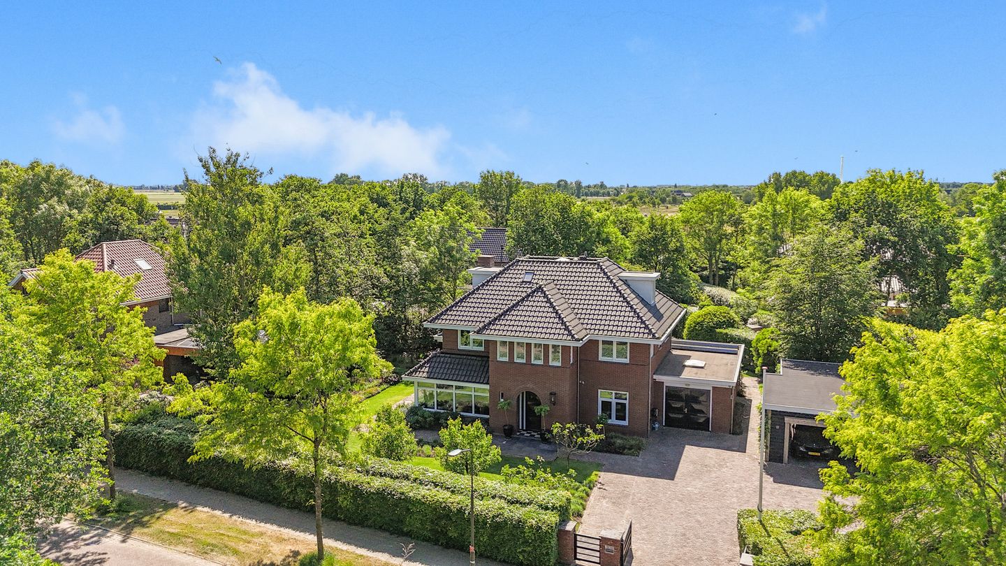 Photo 1 of Oosterboslaan 38