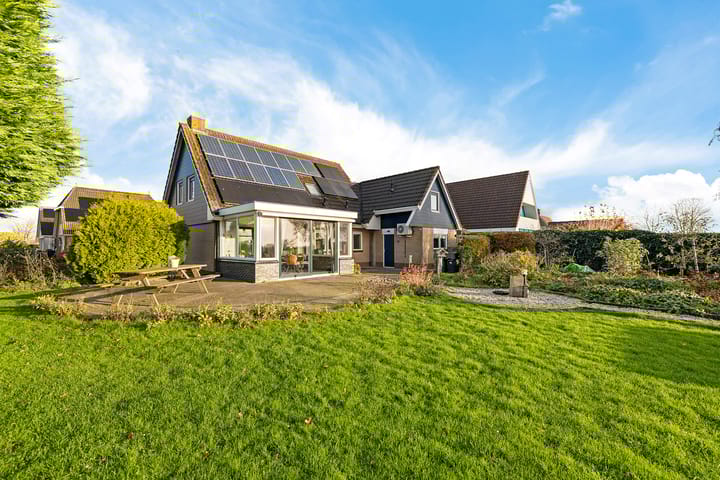 Photo 19 of De Omrin 40