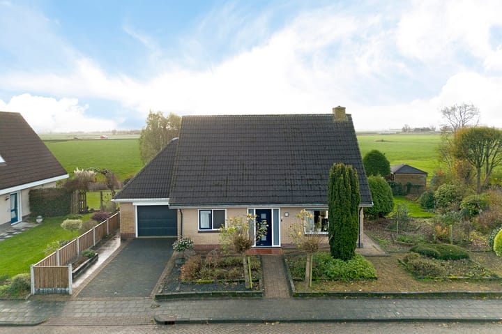 Photo 46 of De Omrin 40