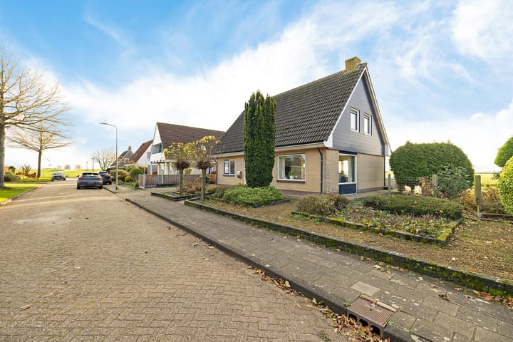 Photo 50 of De Omrin 40