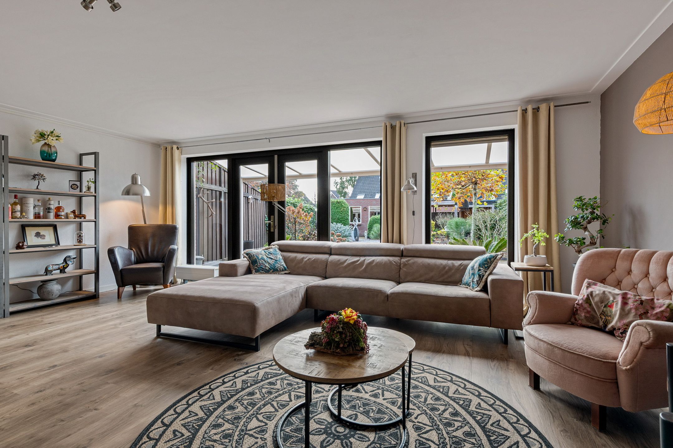 Foto 12 van Zwanebloem 3