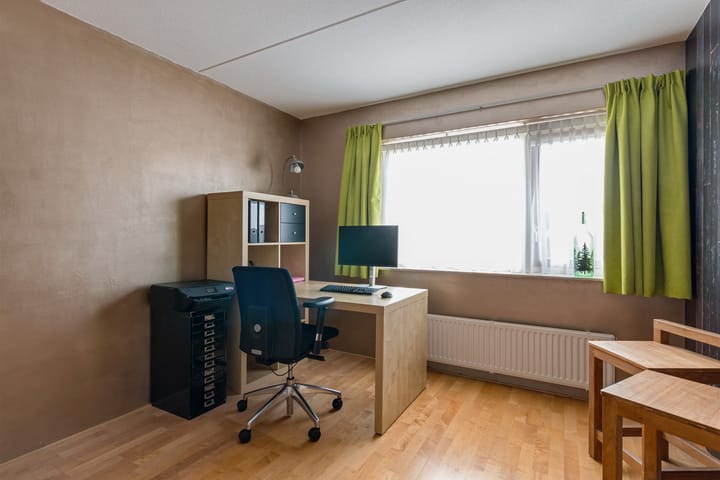 Photo 23 of Zwanebloem 3