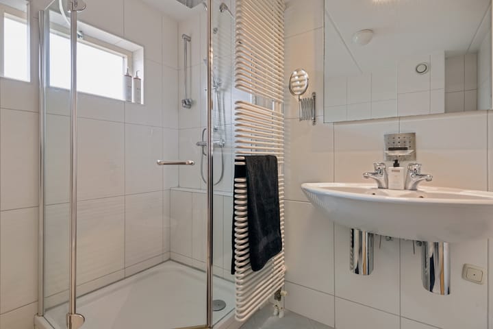 Photo 26 of Zwanebloem 3