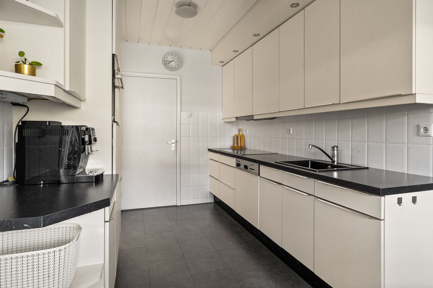 Foto 14 van Nico Bergsteijnweg 9