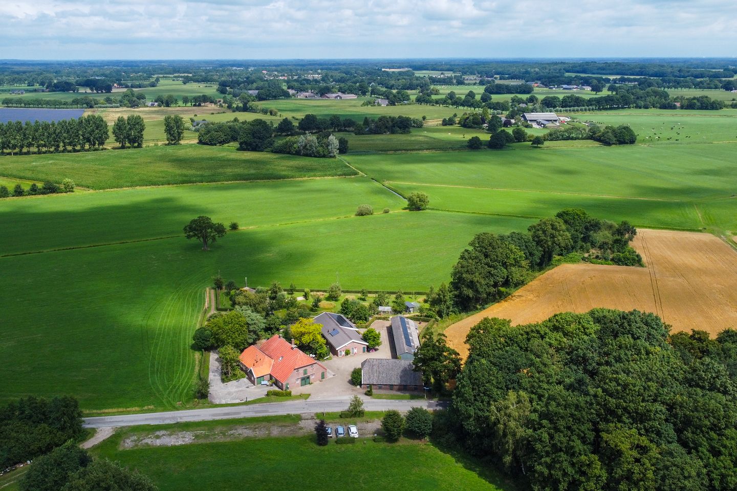 Bekijk foto 2 van Needse Tolweg 25