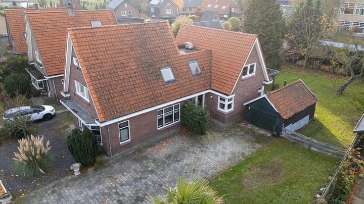 Photo 4 of Donker Curtiuslaan 18