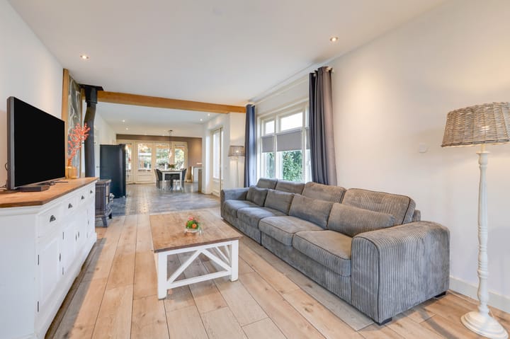 Photo 8 of Donker Curtiuslaan 18