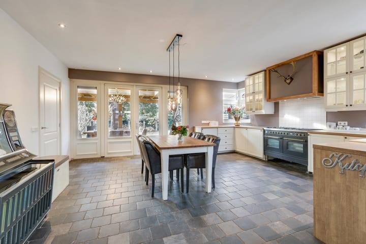 Photo 15 of Donker Curtiuslaan 18