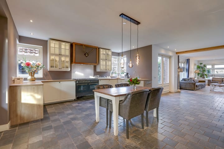 Photo 17 of Donker Curtiuslaan 18