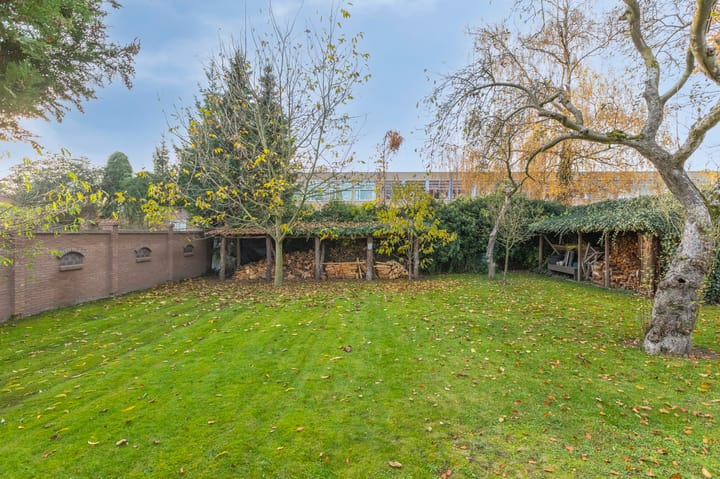 Photo 28 of Donker Curtiuslaan 18