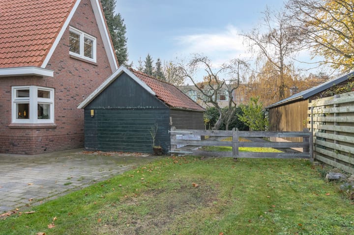 Photo 35 of Donker Curtiuslaan 18