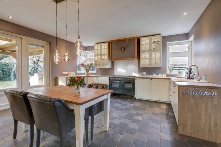 Photo 16 of Donker Curtiuslaan 18