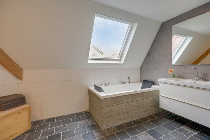 Photo 49 of Donker Curtiuslaan 18