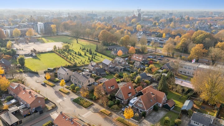 Photo 58 of Donker Curtiuslaan 18