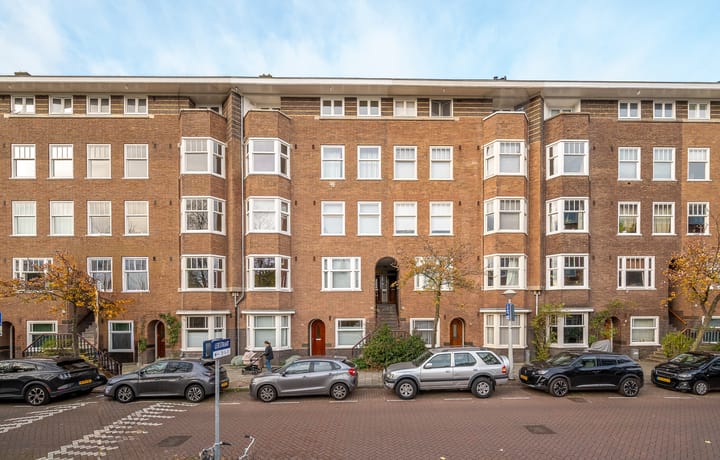 Photo 13 of Lekstraat 82-4A