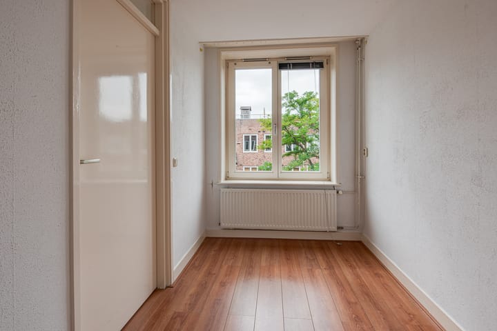 Photo 8 of Van Spilbergenstraat 70-3