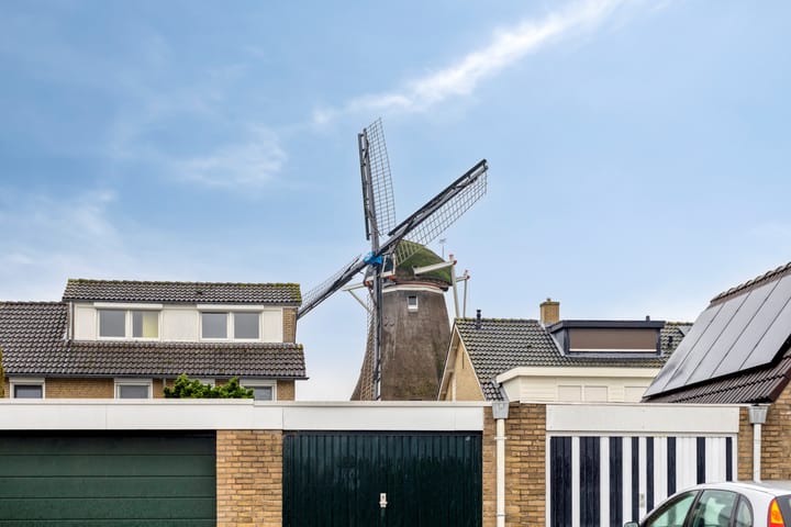 Photo 28 of Clematisstraat 74