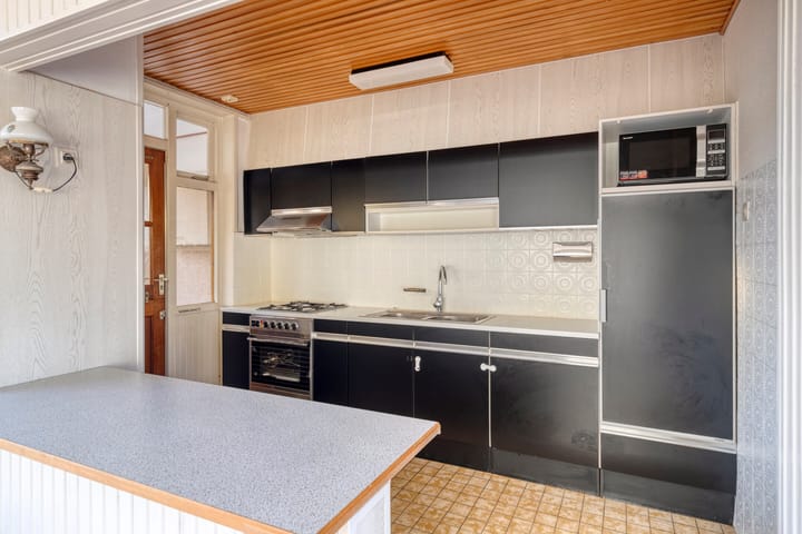 Photo 10 of Jean Henri Dunantstraat 26