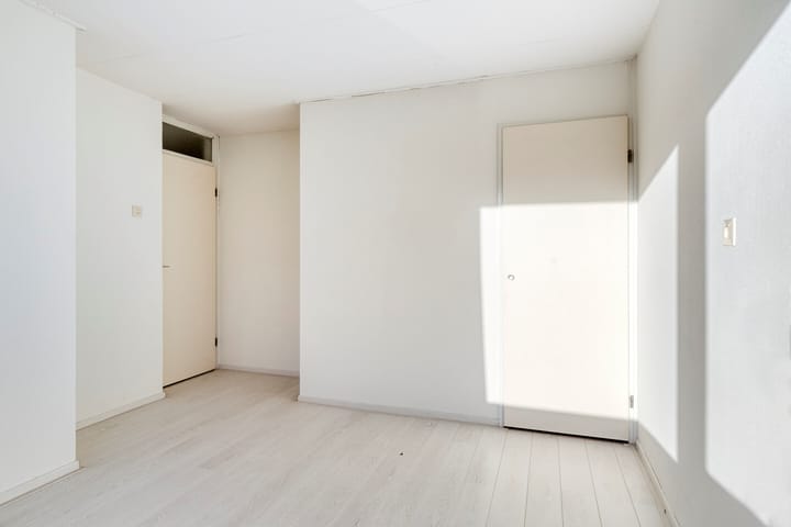 Photo 18 of Jean Henri Dunantstraat 26