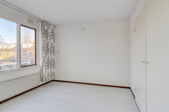 Photo 22 of Jean Henri Dunantstraat 26