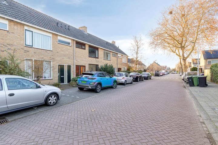 Photo 37 of Jean Henri Dunantstraat 26