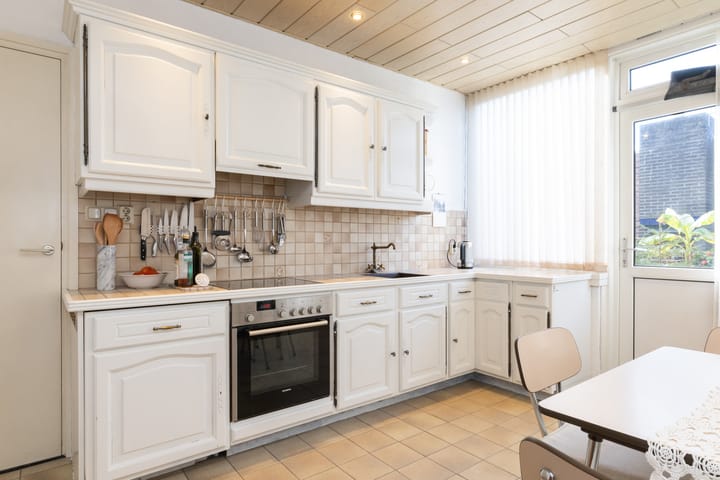 Photo 12 of Kluisstraat 52