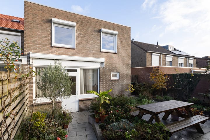 Photo 26 of Kluisstraat 52