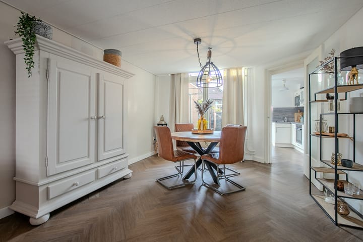 Photo 5 of Regentessestraat 11