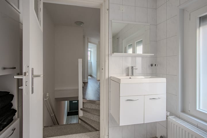 Photo 16 of Regentessestraat 11