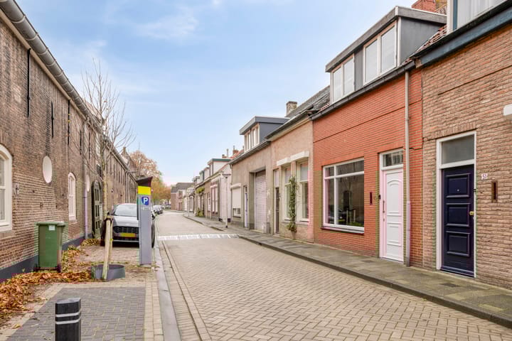 Photo 39 of Artilleriestraat 49