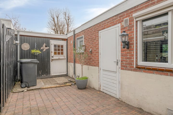 Photo 31 of Artilleriestraat 49