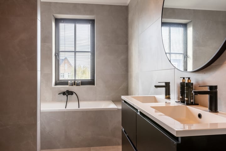 Photo 47 of Scheygrondplantsoen 11