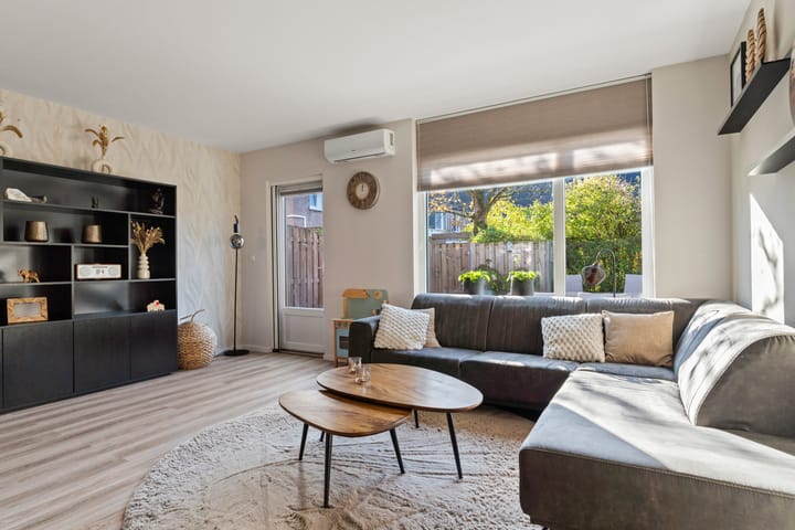 Photo 10 of Bruinissestraat 17