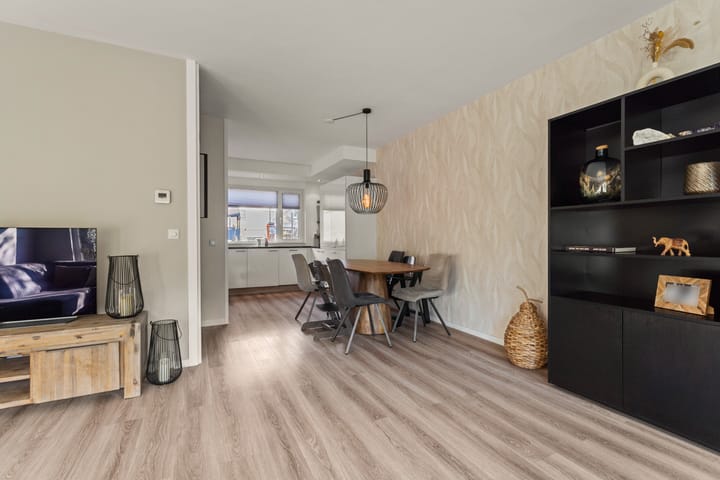 Photo 12 of Bruinissestraat 17