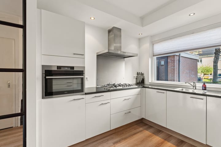 Photo 16 of Bruinissestraat 17