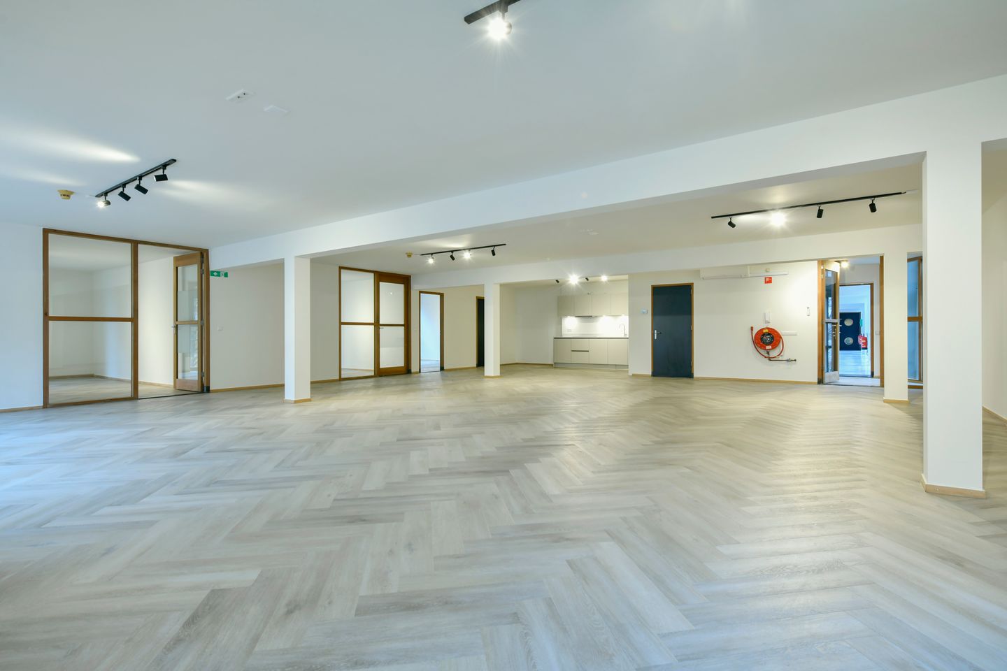 Bekijk foto 2 van Grasweg 55