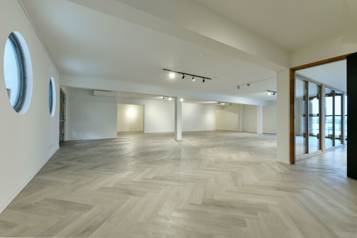 Bekijk foto 2 van Grasweg 67